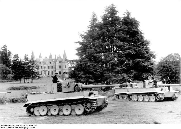    Pz.Kpfw. VI Tiger H1      , , 1943 .