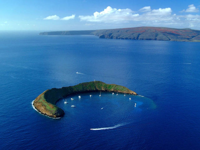 какое происхождение имеют гавайские острова