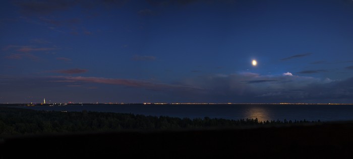 The Gulf of Finland - My, The Gulf of Finland, The photo, Панорама, Lakhta Center, moon, Night, Longpost
