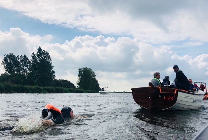 The Dutchman swam 163 km in 55 hours - Sport, Charity, Crayfish, Longpost