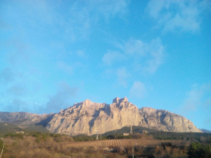 Есть ли на Пикабу Ялтинцы?