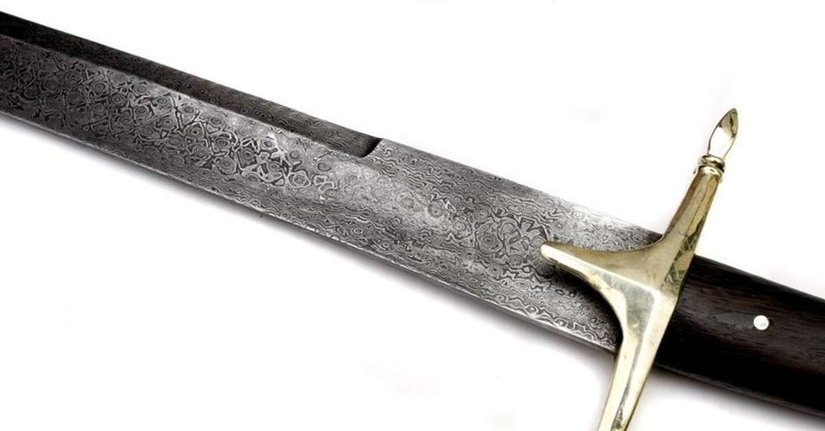 Античная сталь. Булатная сталь мечи. Дамасская Булатная сталь сабля. Древний клинок Дамаск сталь.