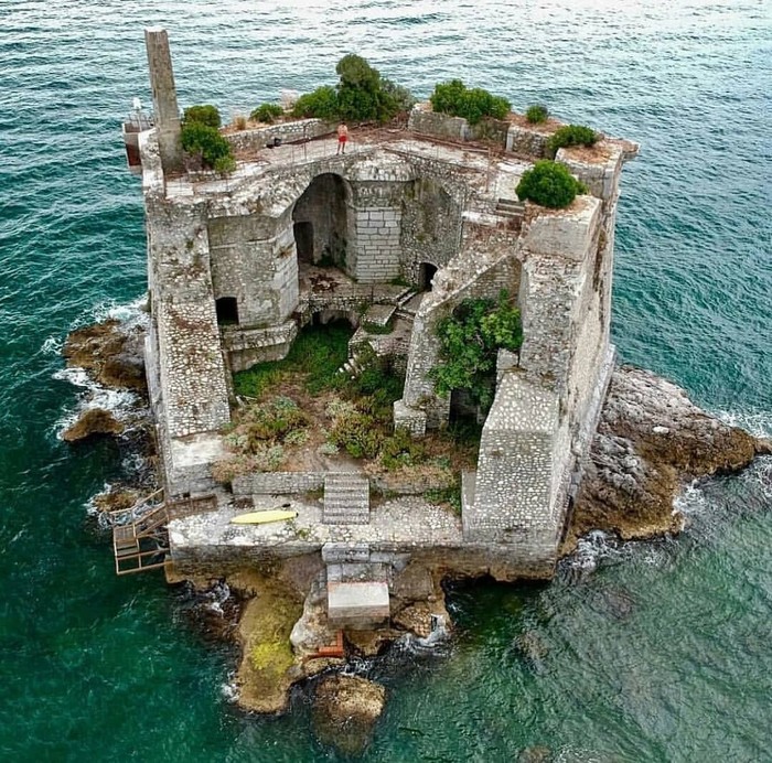 Torre Scola, Italy - Reddit, Lock, The photo, Italy