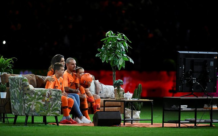 Wesley Sneijder said goodbye to the Dutch national team from the sofa at the stadium. - Football, Netherlands, Wesley Sneijder, Netherlands (Holland)