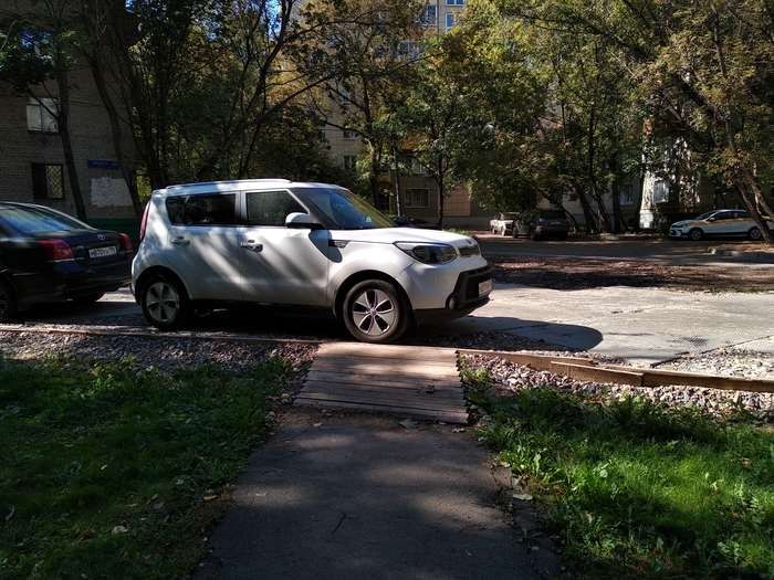 What a comfortable place, shouldn't I stand right there? - My, Parking, Blocked