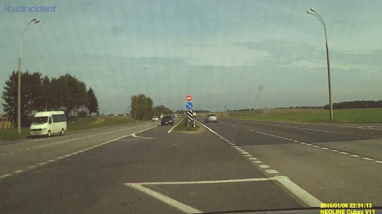 turned negligently - Road accident, Crash, Bravery and stupidity, Didn't concede, Blindfold, GIF, Video