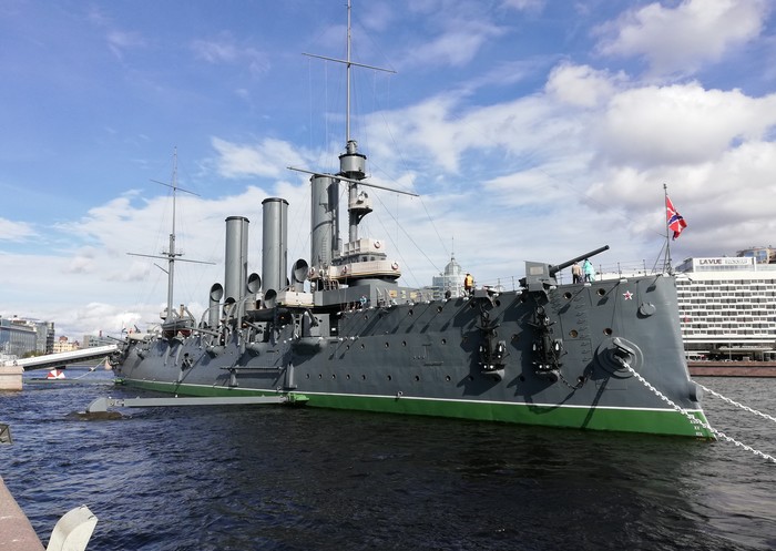 Walk around St. Petersburg. - Aurora, My, Saint Petersburg, Cruiser Aurora