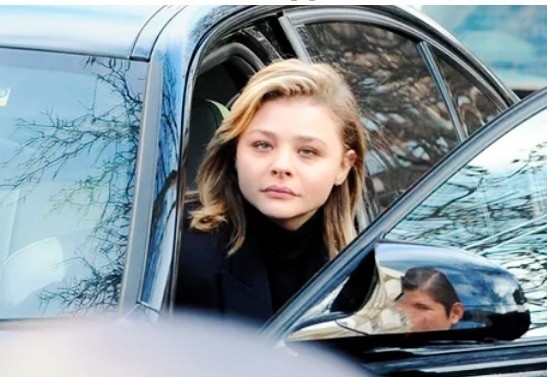 Chloe is no longer the same. - Chloe Grace Moretz, Or not, Actors and actresses, No make up