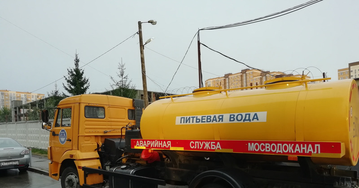 Аварийная служба водоканала ярославль. Мосводоканал аварийная машина КАМАЗ. Аварийная служба Мосводоканал. Аварийная служба Мосводоканала. Машины аварийных служб Мосводоканала.