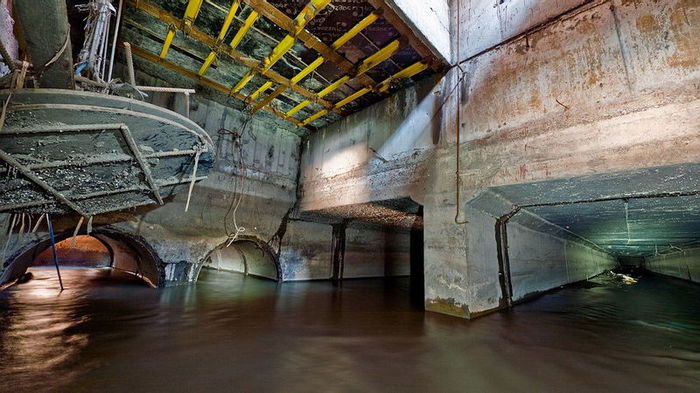 Beauty inside out - Excursion, Sewerage, Paris