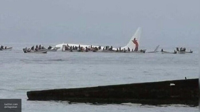 Boeing lands on water in Micronesia - Aviation, Crash, Boeing, Incident, news, Emergency landing, Rescuers, Boeing