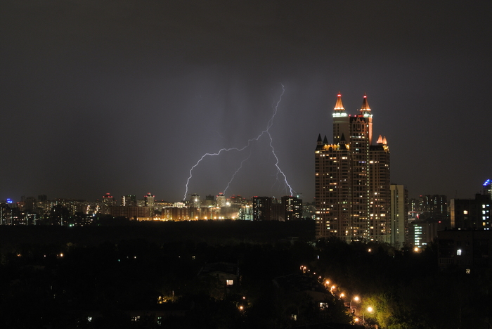 Thunderstorm in Moscow, distant 2013 - My, Moscow, Thunderstorm, Element, Longpost