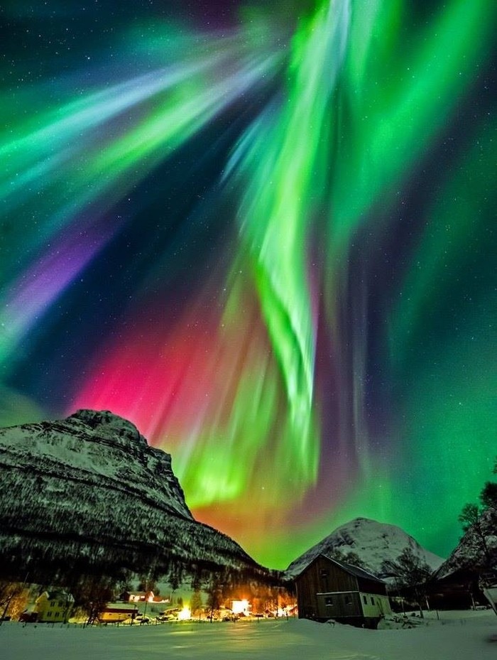 The stunning beauty of the aurora borealis. Norway - Norway, Polar Lights, beauty, Shine