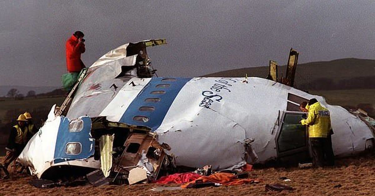 Самолет без экипажа. Взрыв Boeing 747 над Локерби. Катастрофа Boeing 747 над Локерби. Авиакатастрофы Боинг 747 над Локерби.