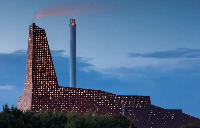 How Dutch architect Erik van Egeraat turned the Roskilde incinerator into a light show: - My, Incinerator, W2e waste2energy, Ecology, Denmark, Waste recycling, Longpost