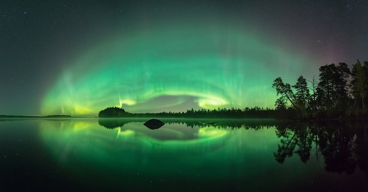 Сияние отраженного букв. Auroral