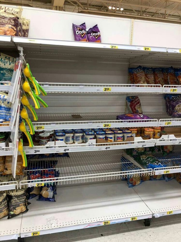 The consequences of the legalization of marijuana in Canada: there are almost no chips left on the shelves of stores (for example, this one in Vancouver) - Canada, Marijuana, Legalization, Reddit