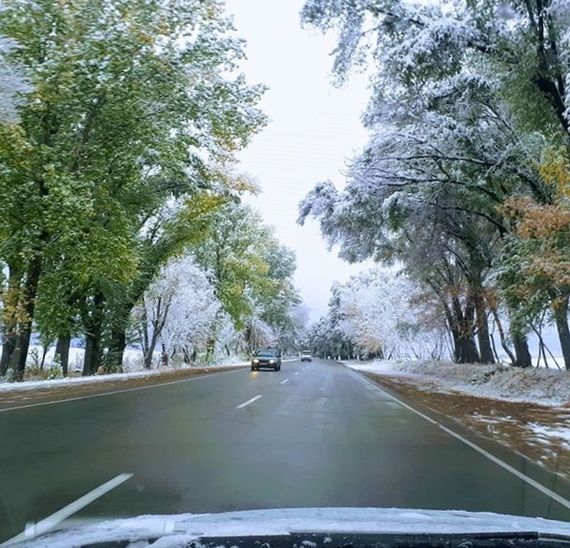 Fight of Winter and Autumn! - My, Tekeli, , Autumn, Kazakhstan, Winter, Way home