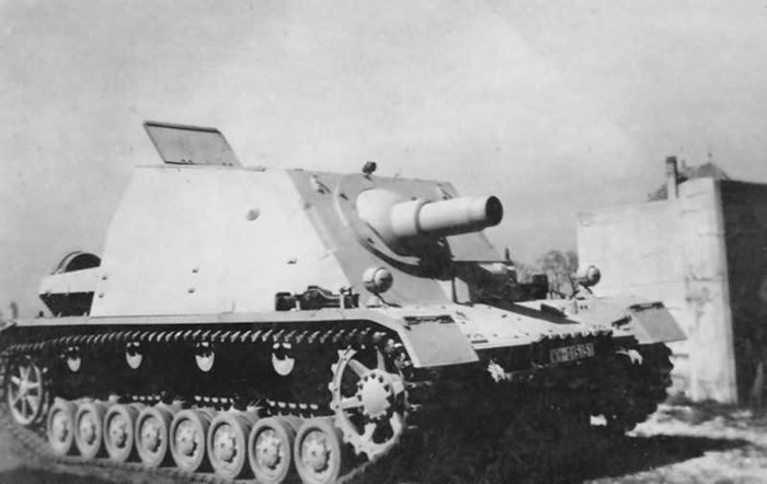 Sturmpanzer IV:        , , , 