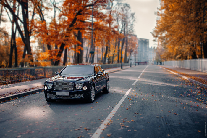 Bentley Mulsanne в осеннем городе - Моё, Bentley Mulsanne, Фотография, Осень