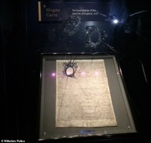 Police arrest man who tried to steal copy of Magna Carta 1215 from Salisbury Cathedral - Salisbury, Charter of Liberties, Theft, Politics