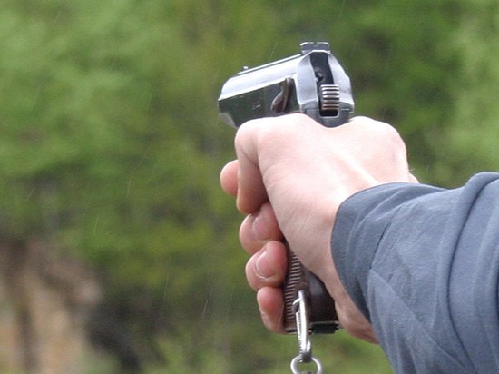 Drunk Dagestani policeman shoots himself in the head - Natural selection, Police, Dagestan, Pistols, news