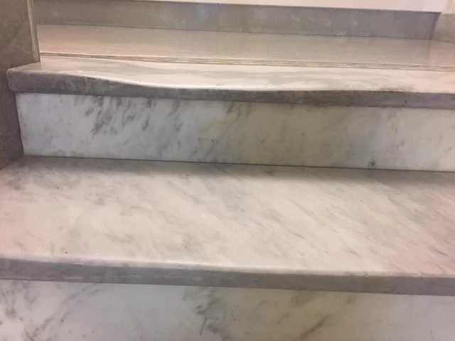     105        
