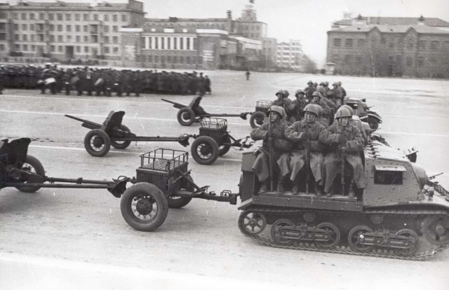 Forgotten parade in Kuibyshev - Samara, Kuibyshev, Story, Parade, the USSR, Life stories, The Great Patriotic War, From the network, Video, Longpost