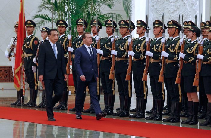 Китайцы и Димон