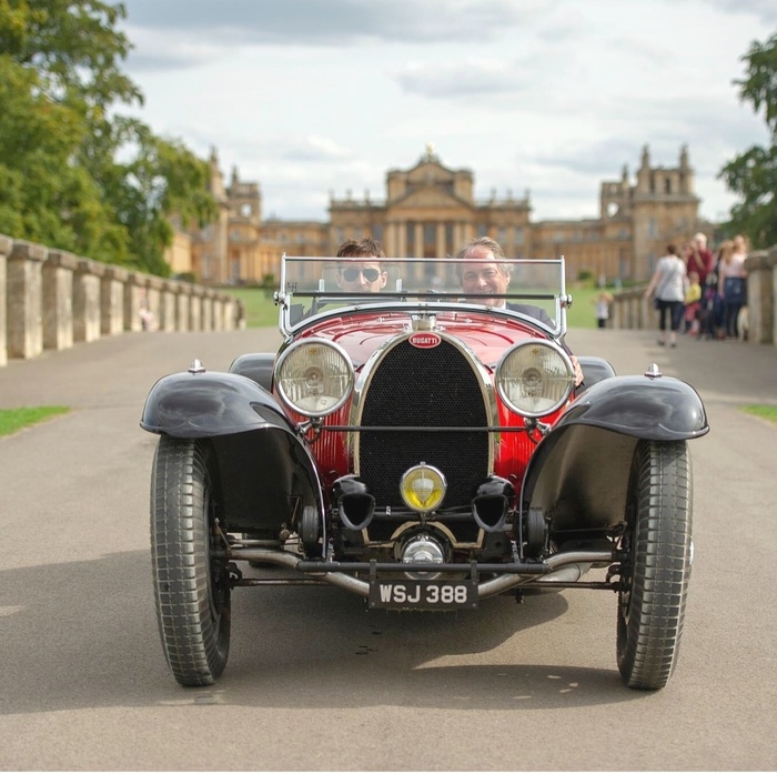 Grandfather and grandson - Bugatti, Auto