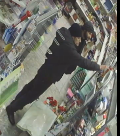 Thieves in the store. Who knows them? Saratov - My, Thief, Theft, Fraud, Villains, Attackers, Score, No rating, Video, Longpost