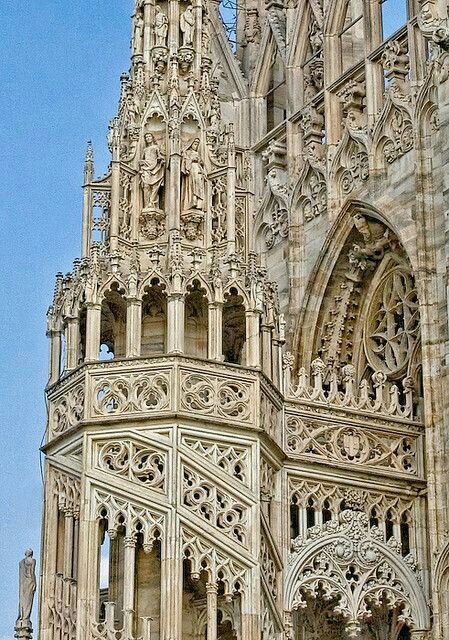 Cathedral design in Milan. - Architecture, Design, The cathedral, Milan, Italy, beauty, The photo