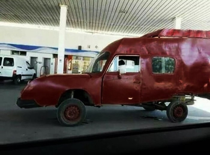 Машина, которую мы все рисовали в детстве