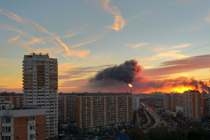 Moscow Oil Refinery - My, Ecology, Technological disaster, Moscow, Kapotnya, The photo, Oil Refinery, Fire