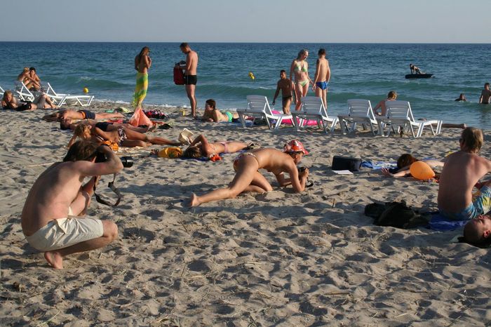 Three photographers or a good shot is worth its weight in gold - NSFW, The photo, Kazantip, Photographer, Crimea, Erotic, Beach, Boobs, Paparazzi