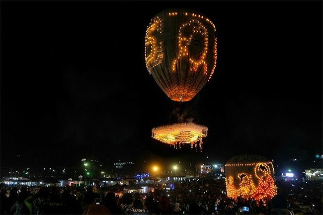 Great idea - Tragedy, Myanmar, Video, Fireworks, The festival