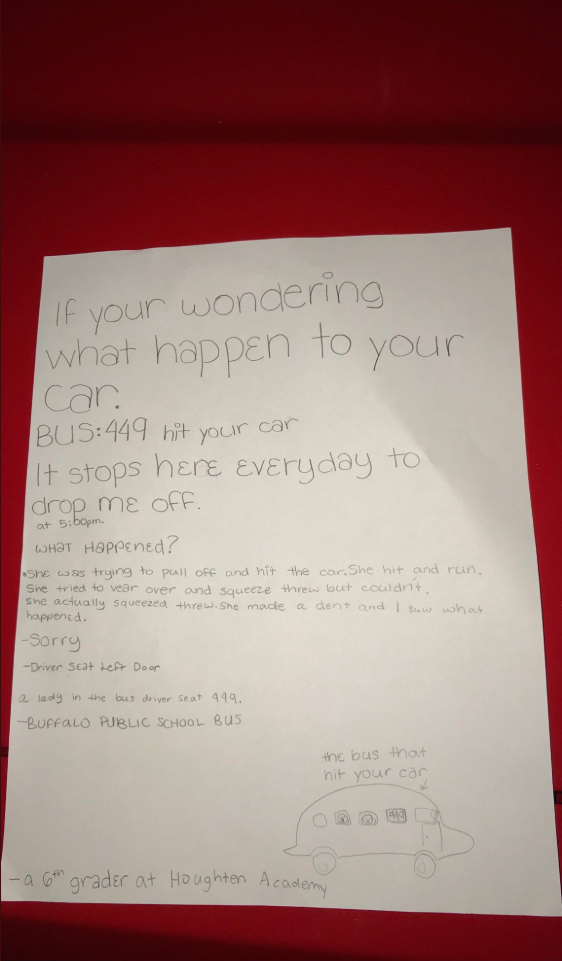 A note from an American girl at the scene of an accident gained a million likes on Twitter - Society, USA, Road accident, Bus, Car, Schoolgirls, Риа Новости, Social networks, Longpost