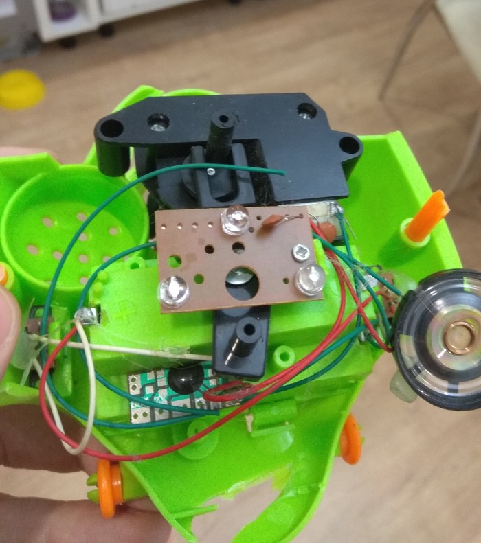 Электронщики помогите