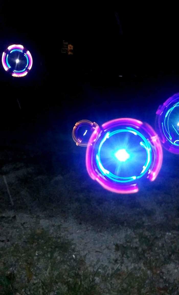 Фотография мыльных пузырей со вспышкой