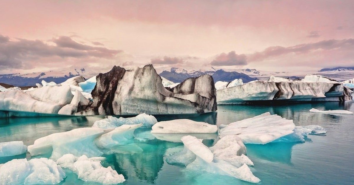 Какую страну называют страной льда и огня. Исландия Ледяная Страна. Исландия ледники. Исландия льды. Пейзажи льдов Исландии.