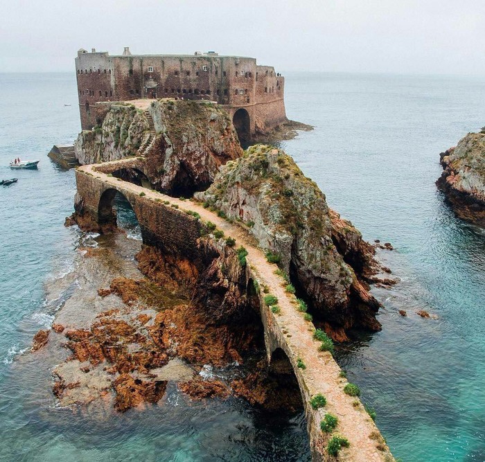 On the coast of Portugal - The photo, Coast, Portugal, beauty, Story, Abandoned, Abandoned place