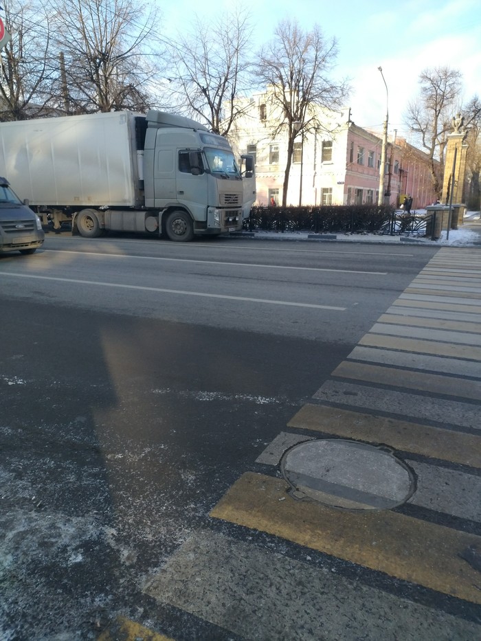 A story about pedestrians, drivers and a truck - My, Voronezh, Wagon, Crosswalk, Road traffic, Longpost, Cattle