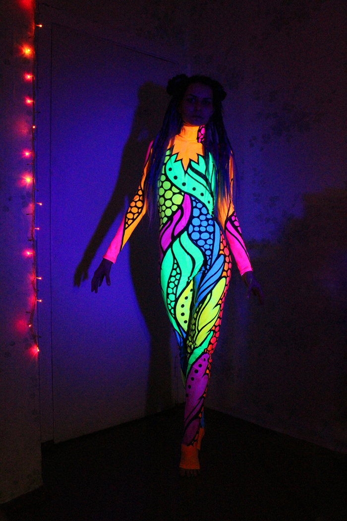 Glowing women's gymnastic suit, hand-painted, glows in UV. - My, Painting, Acrylic, Costume, Ultraviolet, Fluorescence, Acrobatics, Overalls, Longpost