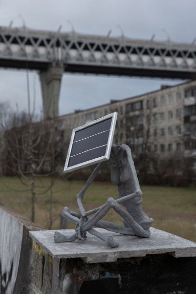 A sculpture dedicated to the lack of sun was installed in St. Petersburg. - Saint Petersburg, Rain, Mainly cloudy, Sculpture, Solar battery