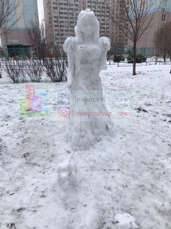 Rostov snow sculptor continues to amaze the residents of Leventsovka. This time - a lady with a dog. - My, Rostov-on-Don, Snow, Sculptors, Leventsovka, snowman