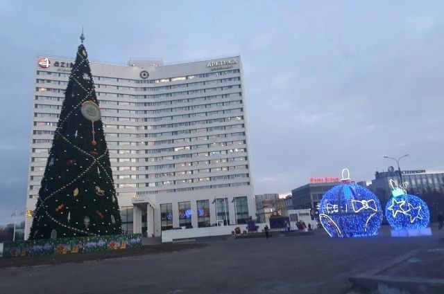 #The opening of the Christmas tree in our Murmansk... - Christmas trees, Snow, New Year, Longpost