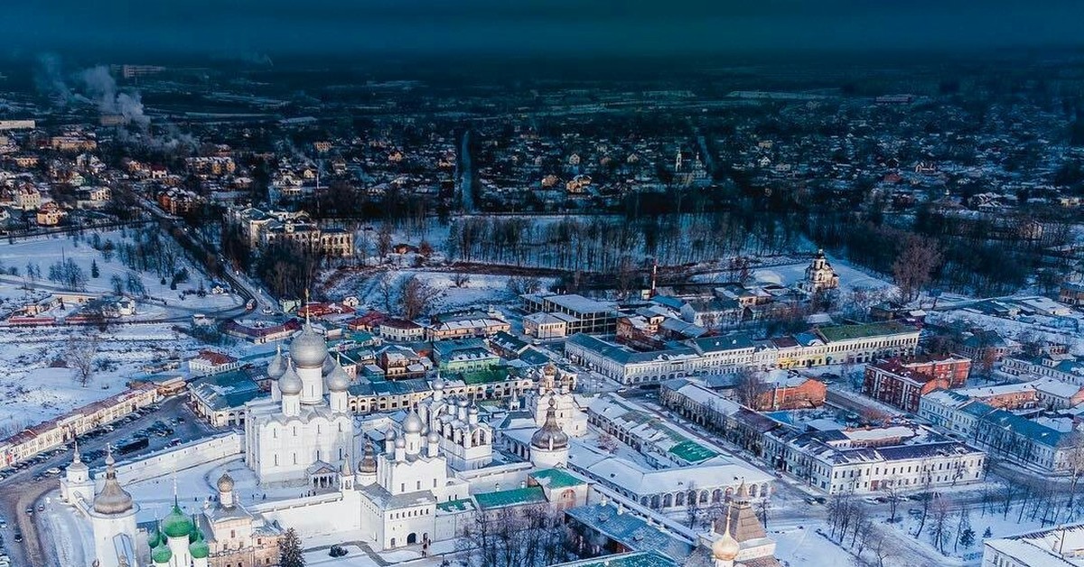 Города яр обл. Ростов Великий с высоты птичьего полета. Ростов Великий вид сверху. Панорама Ростов Ярославская область. Ростов Великий с квадрокоптера.