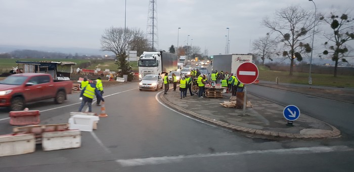 French vests. - My, France, Yellow vests, Politics, Protest