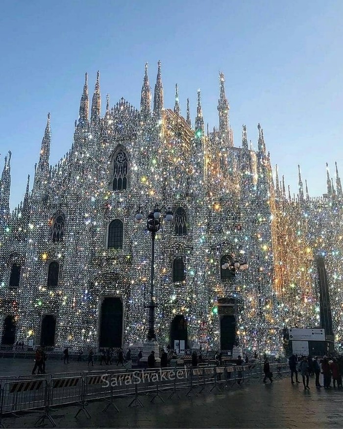 Milan has changed - Milan, beauty, Shine, The photo, Religion, Christianity, Italy, Longpost