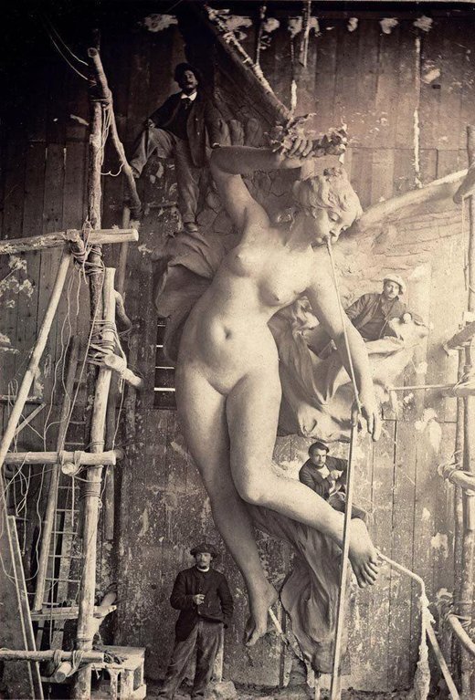 Sculptors near their creation, France, early 20th century. - The photo, France, Angel, Nudity, Girls, Sculpture, Art